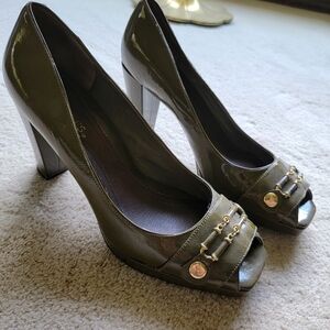 Elegant Olive Green Peep-Toe Heels